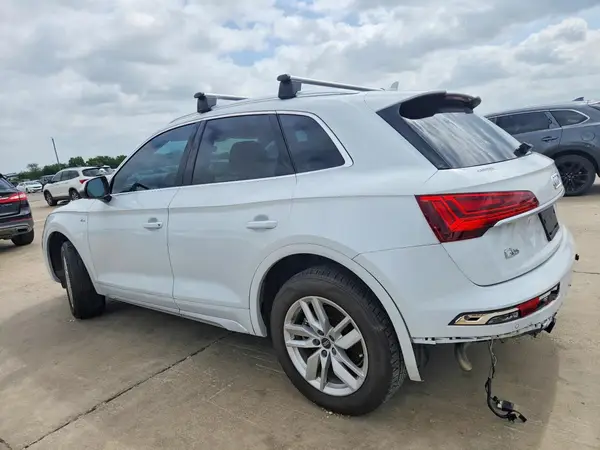 WA1GAAFY6N2095460 2022 AUDI Q5 - Image 2