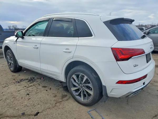WA1GAAFY6P2055513 2023 AUDI Q5 - Image 2