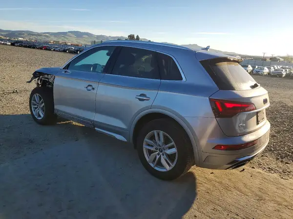 WA1GAAFY6P2061991 2023 AUDI Q5 - Image 2