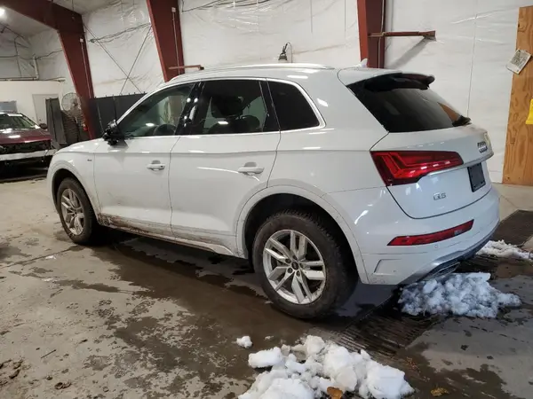 WA1GAAFY6P2124345 2023 AUDI Q5 - Image 2