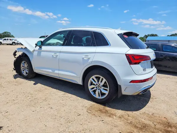 WA1GAAFY6P2154171 2023 AUDI Q5 - Image 2
