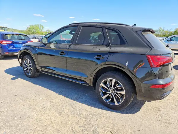 WA1GAAFY6R2100131 2024 AUDI Q5 - Image 2