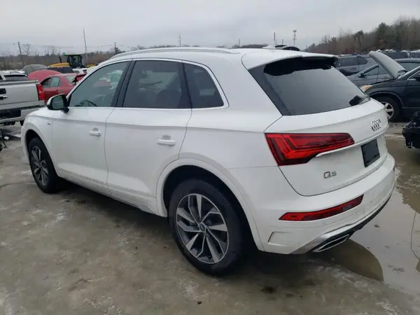 WA1GAAFY6R2141794 2024 AUDI Q5 - Image 2