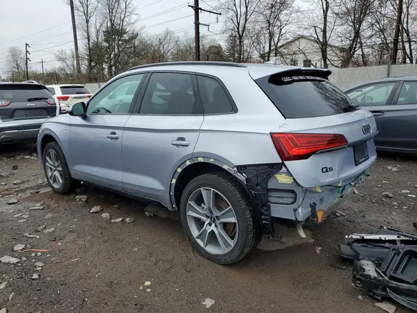 WA1GAAFY6S2018017 2025 AUDI Q5 - Image 2