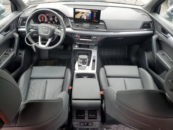 WA1GAAFY6S2018017 2025 AUDI Q5 - Image 8
