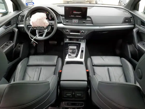 WA1GAAFY6S2021905 2025 AUDI Q5 - Image 8