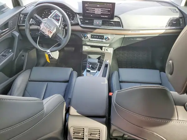 WA1GAAFY6S2029728 2025 AUDI Q5 - Image 8