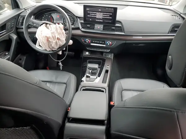 WA1GAAFY7N2054819 2022 AUDI Q5 - Image 8