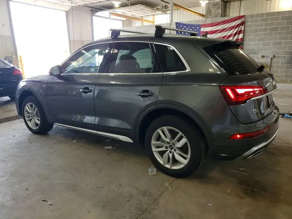 WA1GAAFY7N2100911 2022 AUDI Q5 - Image 2