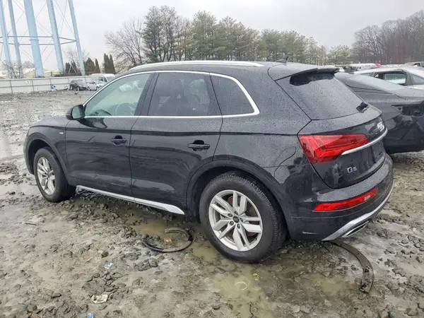 WA1GAAFY7N2101492 2022 AUDI Q5 - Image 2
