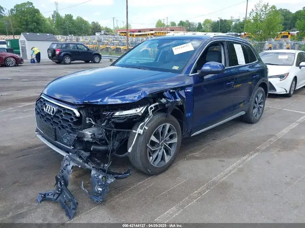 WA1GAAFY7P2122345 2023 AUDI Q5 - Image 2