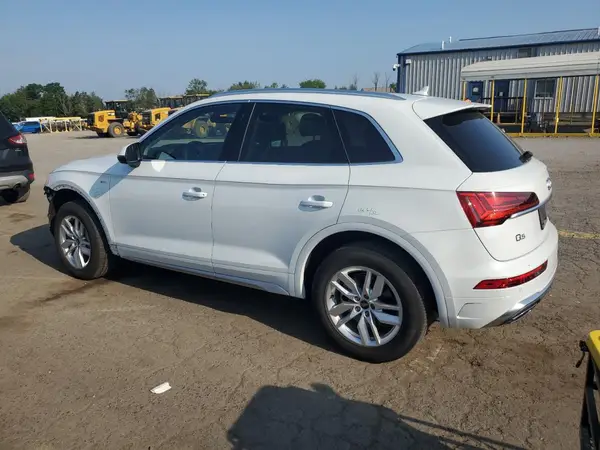 WA1GAAFY7P2134656 2023 AUDI Q5 - Image 2