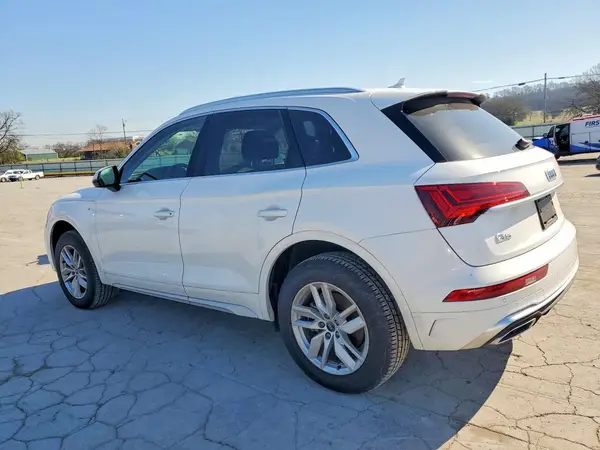 WA1GAAFY7P2149867 2023 AUDI Q5 - Image 2