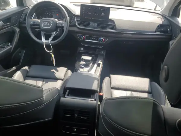 WA1GAAFY7R2050856 2024 AUDI Q5 - Image 8