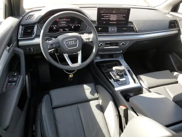 WA1GAAFY7R2099197 2024 AUDI Q5 - Image 8