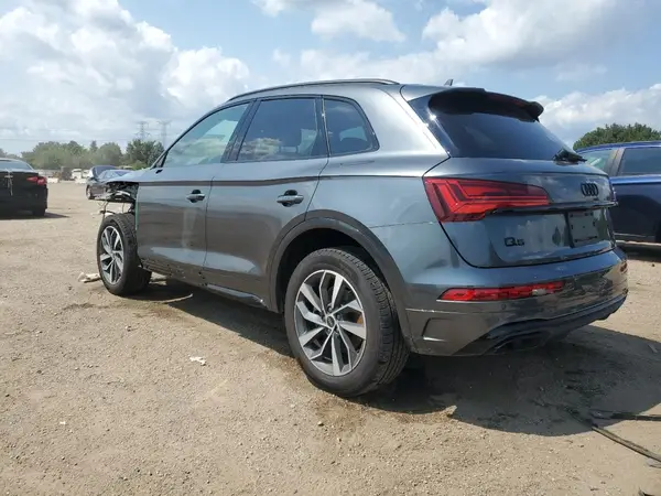 WA1GAAFY7R2107119 2024 AUDI Q5 - Image 2