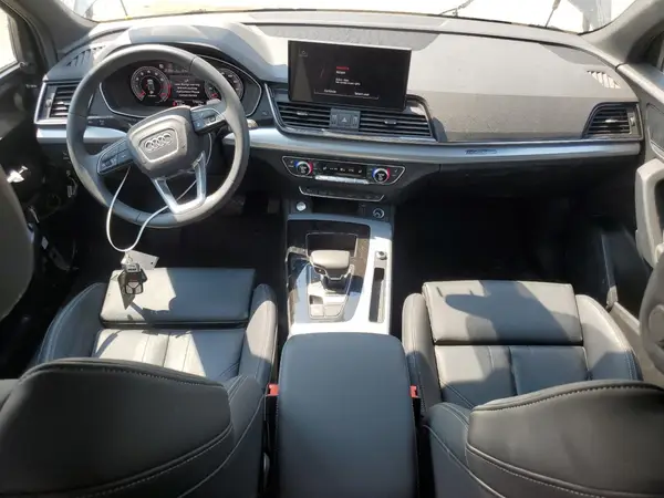 WA1GAAFY7R2107119 2024 AUDI Q5 - Image 8