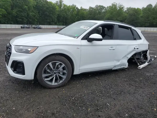 WA1GAAFY7R2122302 2024 AUDI Q5 - Image 1