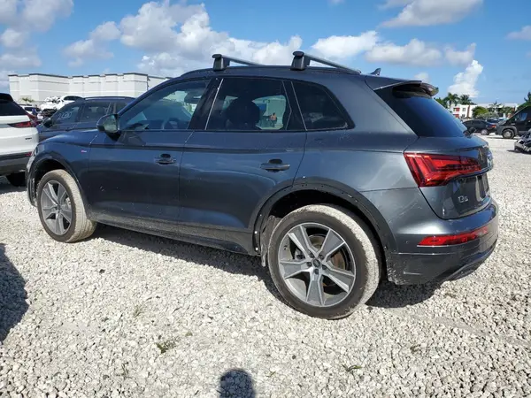 WA1GAAFY7S2027339 2025 AUDI Q5 - Image 2