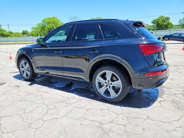 WA1GAAFY7S2028507 2025 AUDI Q5 - Image 2