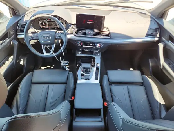 WA1GAAFY7S2028507 2025 AUDI Q5 - Image 8