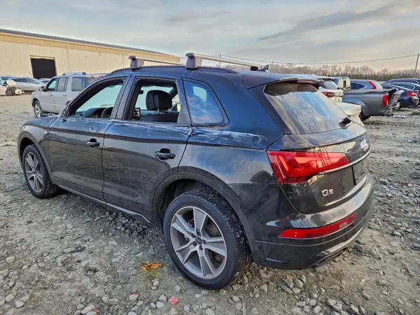 WA1GAAFY7S2040639 2025 AUDI Q5 - Image 2