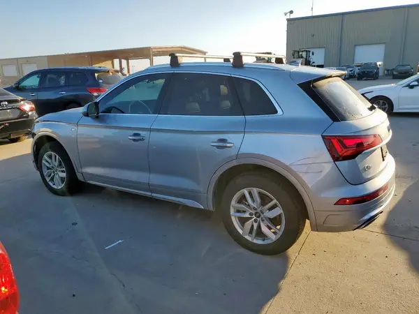 WA1GAAFY8N2071256 2022 AUDI Q5 - Image 2