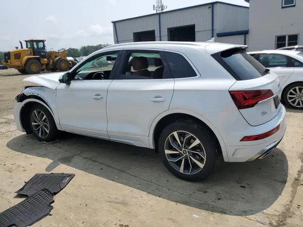 WA1GAAFY8N2074321 2022 AUDI Q5 - Image 2