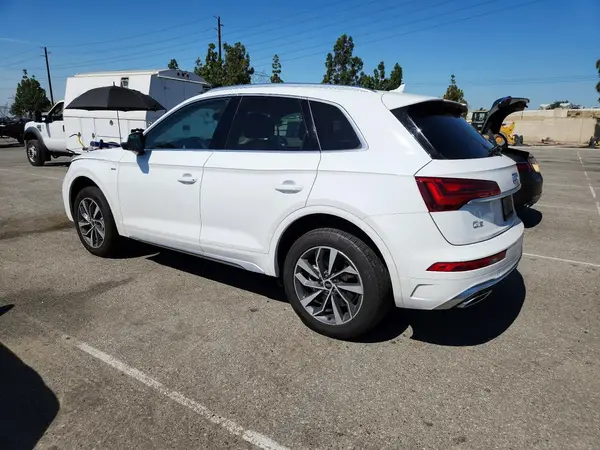 WA1GAAFY8P2093549 2023 AUDI Q5 - Image 2