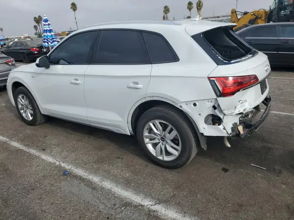 WA1GAAFY8P2122385 2023 AUDI Q5 - Image 2