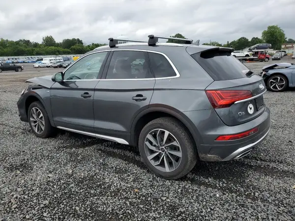 WA1GAAFY8R2045892 2024 AUDI Q5 - Image 2