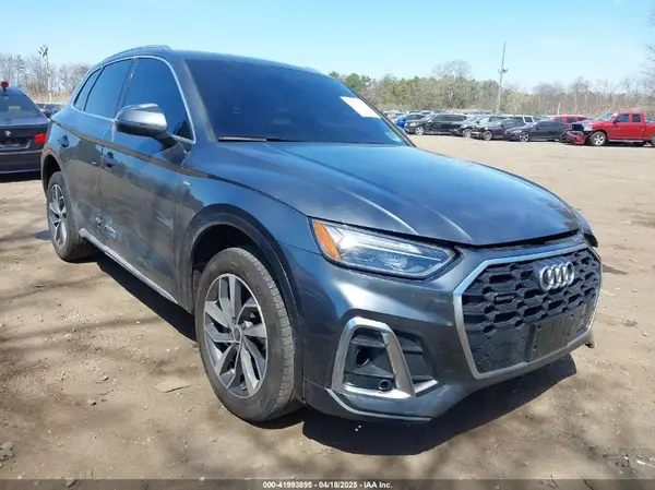 WA1GAAFY8R2072137 2024 AUDI Q5 - Image 1