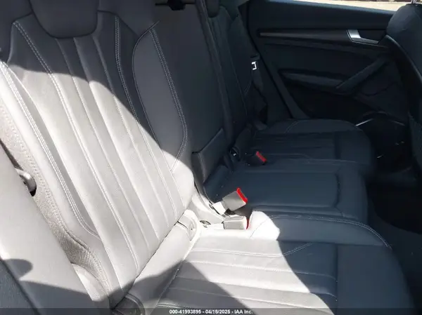 WA1GAAFY8R2072137 2024 AUDI Q5 - Image 8