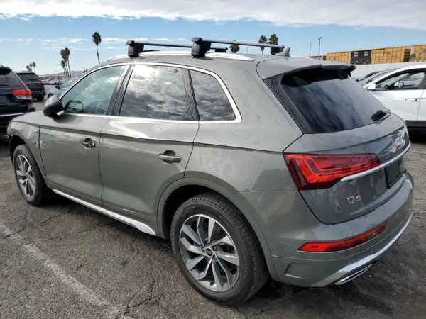 WA1GAAFY8R2074003 2024 AUDI Q5 - Image 2