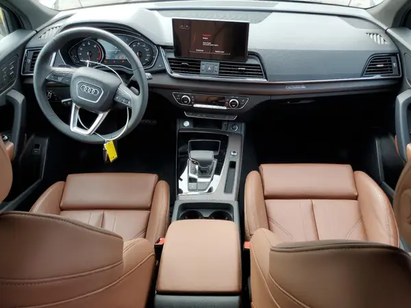 WA1GAAFY8R2074003 2024 AUDI Q5 - Image 8