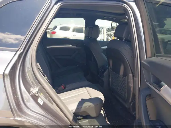 WA1GAAFY8R2118047 2024 AUDI Q5 - Image 8