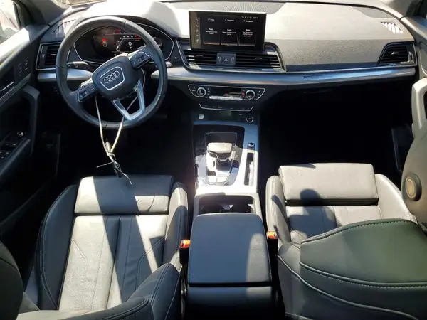 WA1GAAFY8R2118565 2024 AUDI Q5 - Image 8