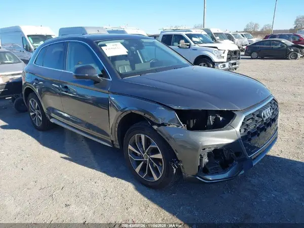 WA1GAAFY9N2025712 2022 AUDI Q5 - Image 1