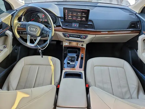 WA1GAAFY9N2030649 2022 AUDI Q5 - Image 8
