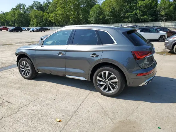 WA1GAAFY9N2093296 2022 AUDI Q5 - Image 2