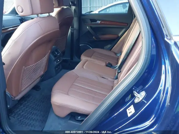 WA1GAAFY9N2098952 2022 AUDI Q5 - Image 8