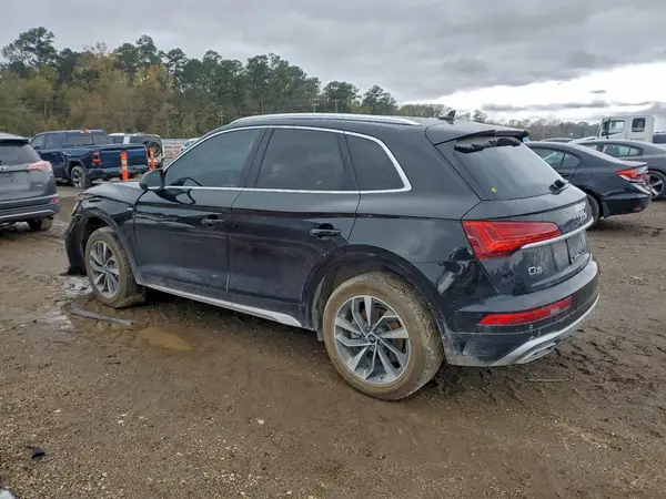 WA1GAAFY9P2044280 2023 AUDI Q5 - Image 2
