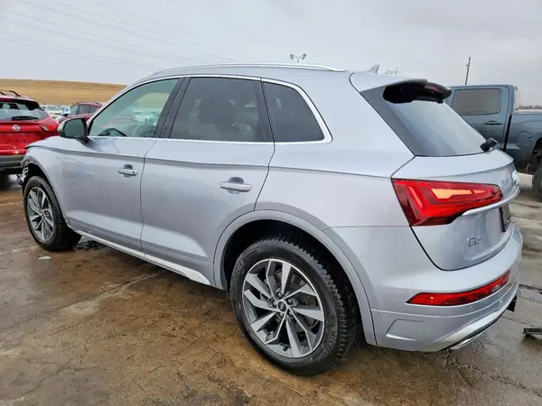 WA1GAAFY9P2063315 2023 AUDI Q5 - Image 2