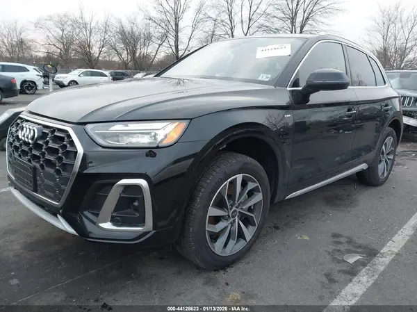 WA1GAAFY9R2054052 2024 AUDI Q5 - Image 2