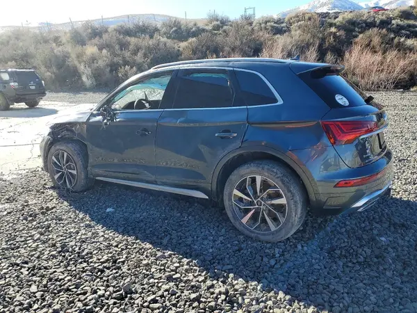 WA1GAAFY9R2092218 2024 AUDI Q5 - Image 2