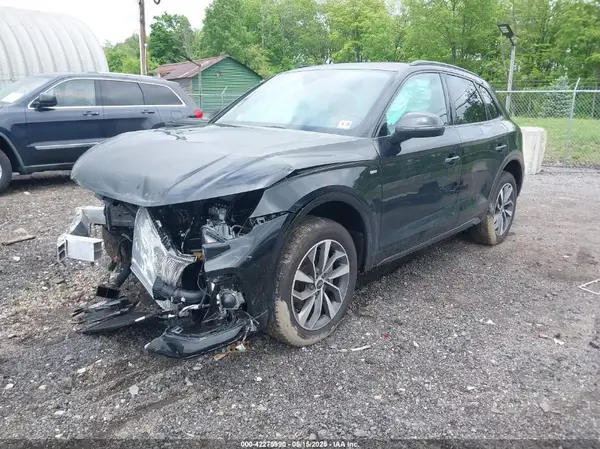 WA1GAAFY9R2108000 2024 AUDI Q5 - Image 2