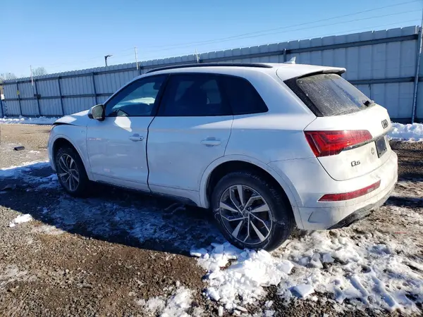 WA1GAAFY9R2116470 2024 AUDI Q5 - Image 2