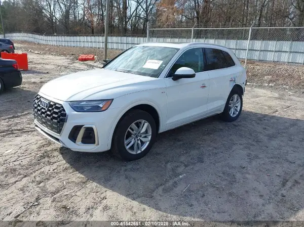 WA1GAAFYXN2047461 2022 AUDI Q5 - Image 2