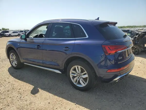 WA1GAAFYXN2071100 2022 AUDI Q5 - Image 2