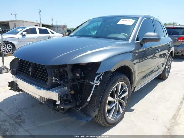 WA1GAAFYXN2102653 2022 AUDI Q5 - Image 2